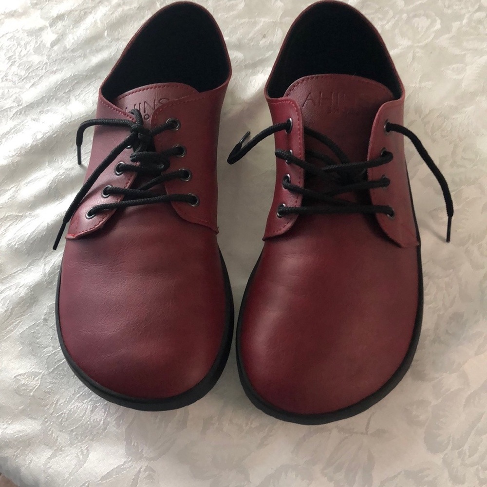 AHINSA SHOES SIZE 44